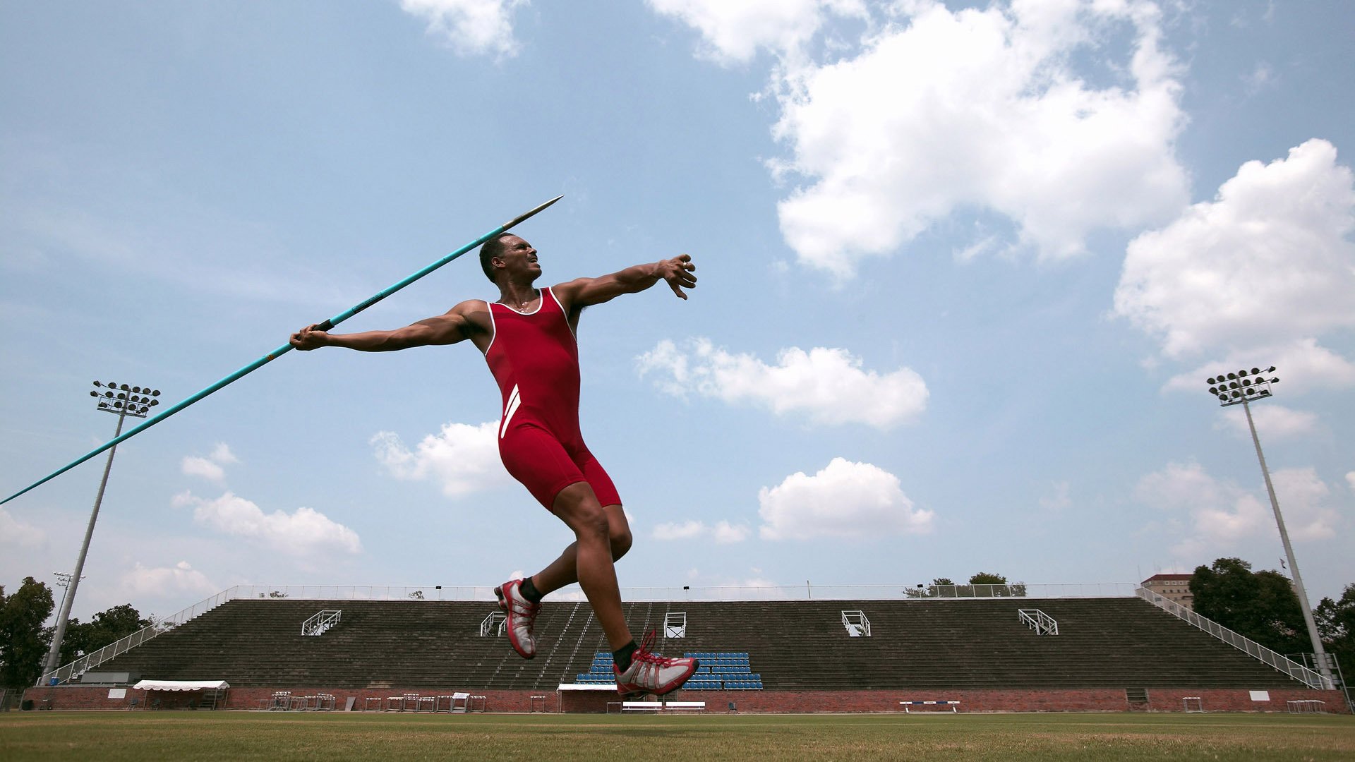 FB体育-绿茵奇缘，拜仁对阵伊朗，马丁内利关键进球定乾坤