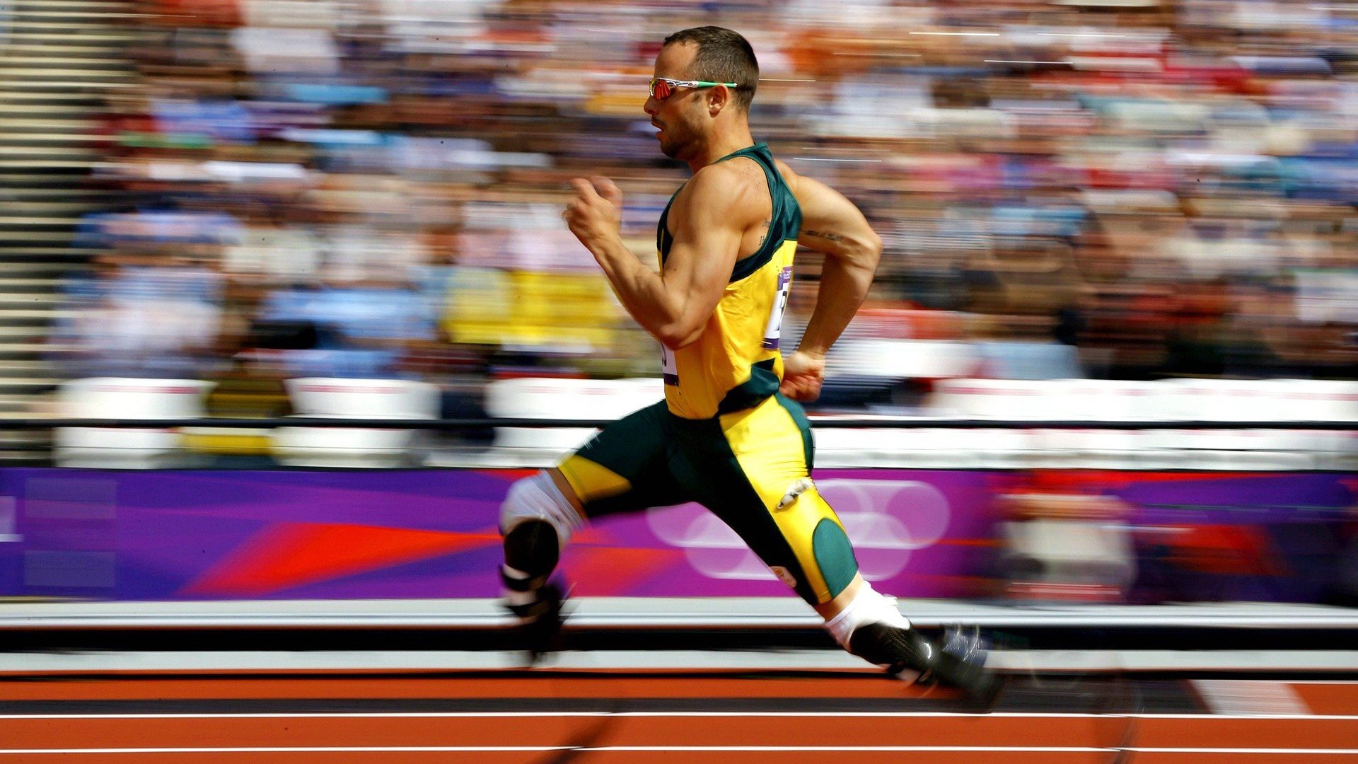 FB世界杯-赛道与球场的双重奇迹，保罗的F1统治与奇才的加时鏖战